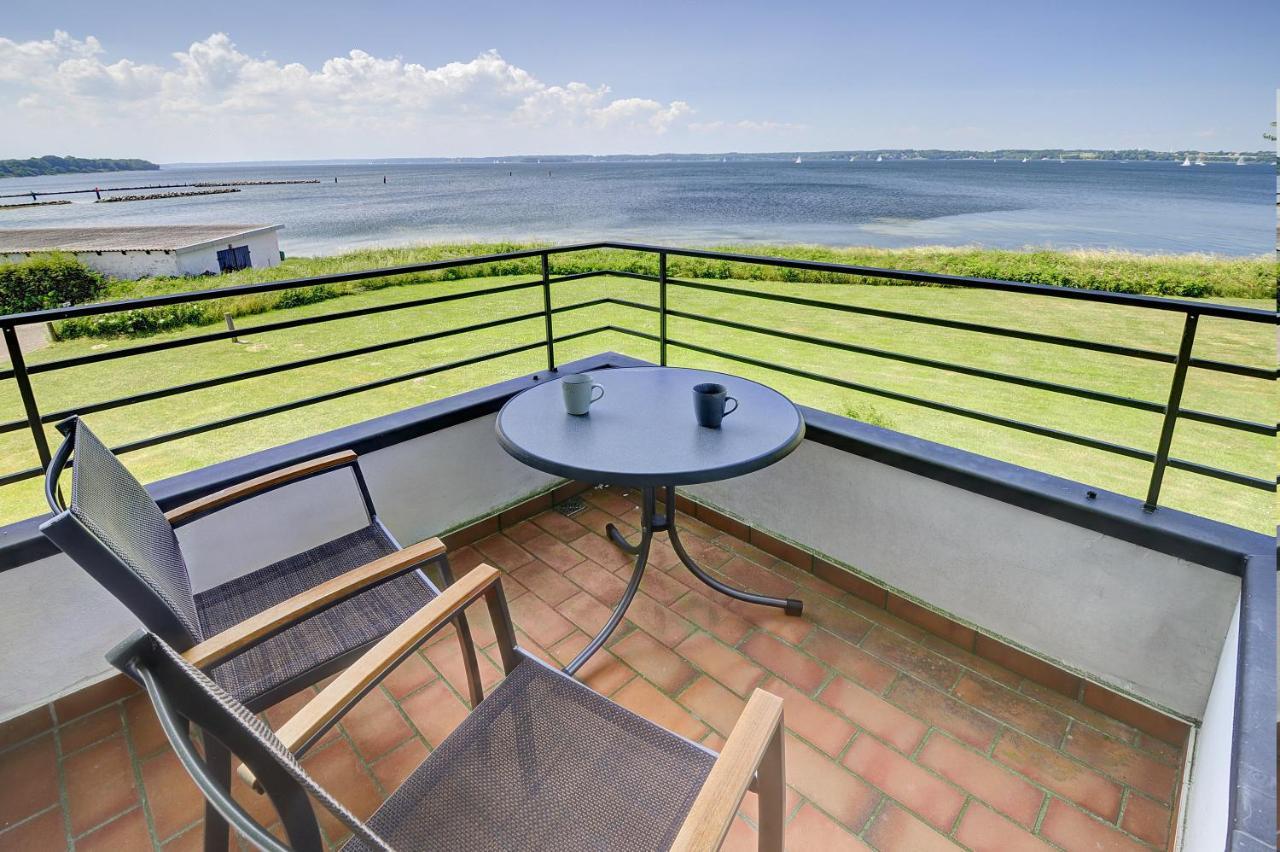 Fewo1846 - Fjordview - Komfortables Studioapartment Mit Balkon Und Meerblick Glücksburg المظهر الخارجي الصورة